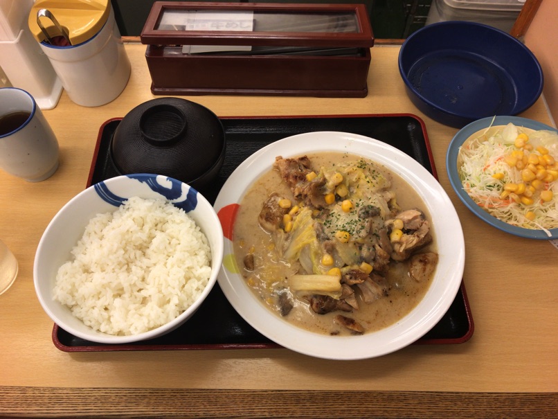 松屋 鶏肉ゴロゴロ「鶏と白菜のクリームシチュー定食」を食べてきました。