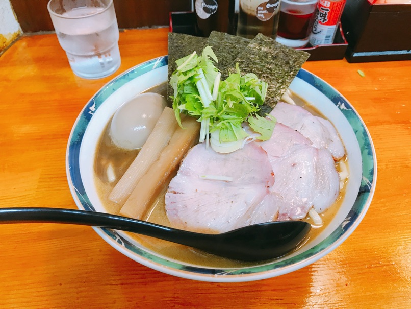 【らぁめん葉月】もっちりコシの極太麺と濃厚魚介スープ 極上ラーメンを頂きました