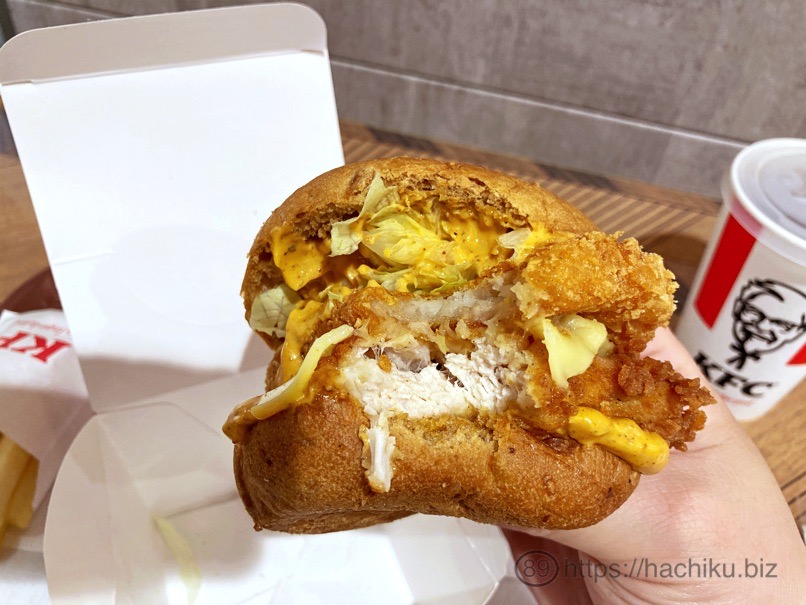 KFC_DX-chicken-sand18.jpg KFC DX chicken sand18